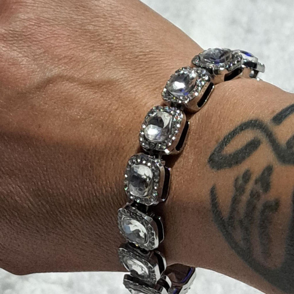 Women's Bracelet Silver Rhinestone 9 Inch - Picture 4 of 4